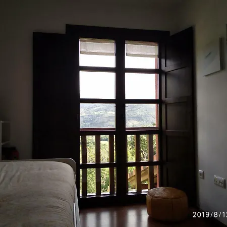 El Balcon De Los Picos De Nyaraló *